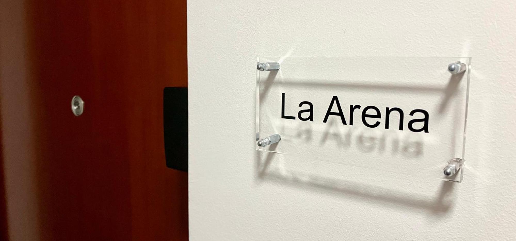 Delux La Arena With Private Garage Apartment