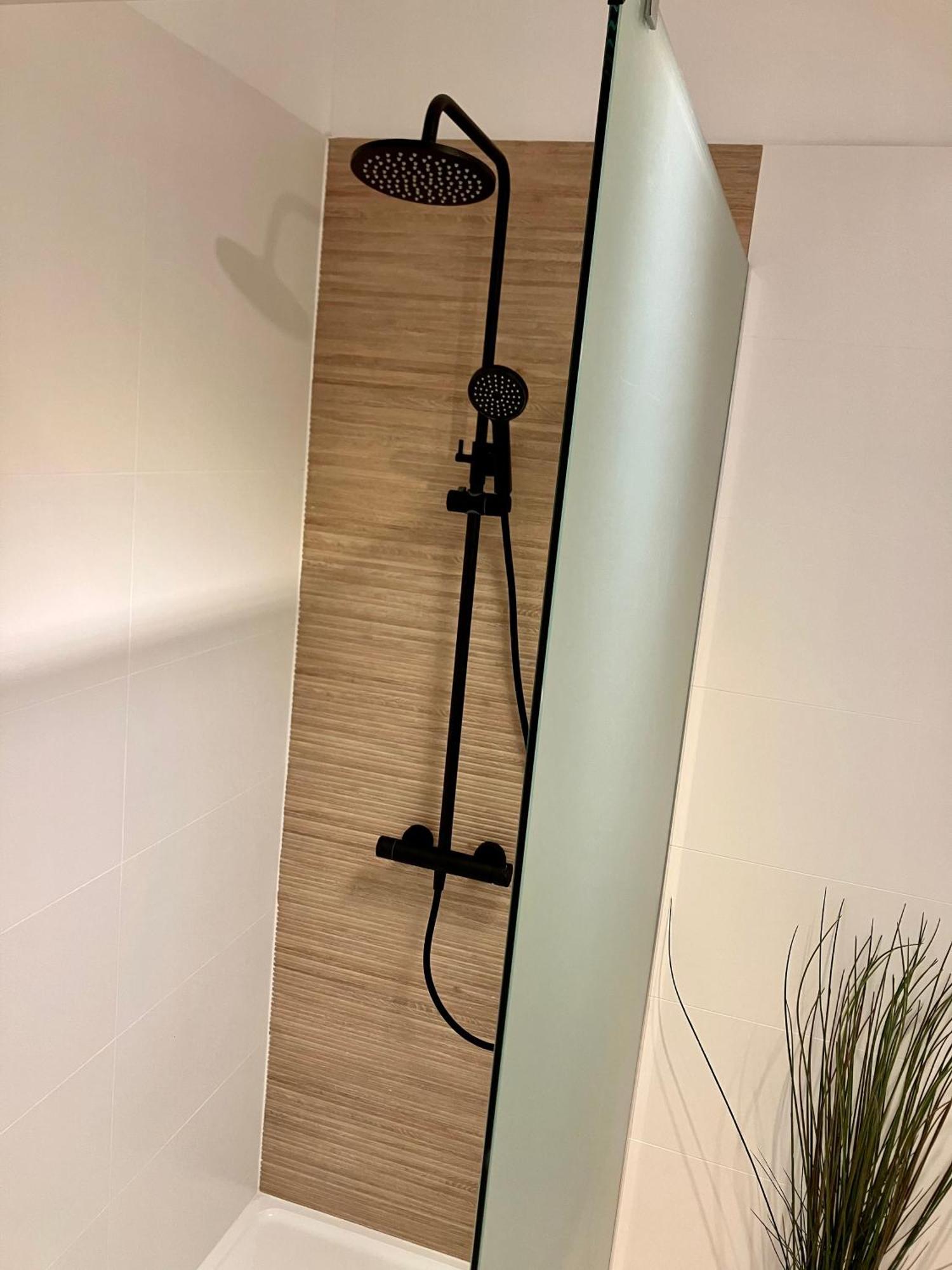 Apartment Delux La Arena With Private Garage *